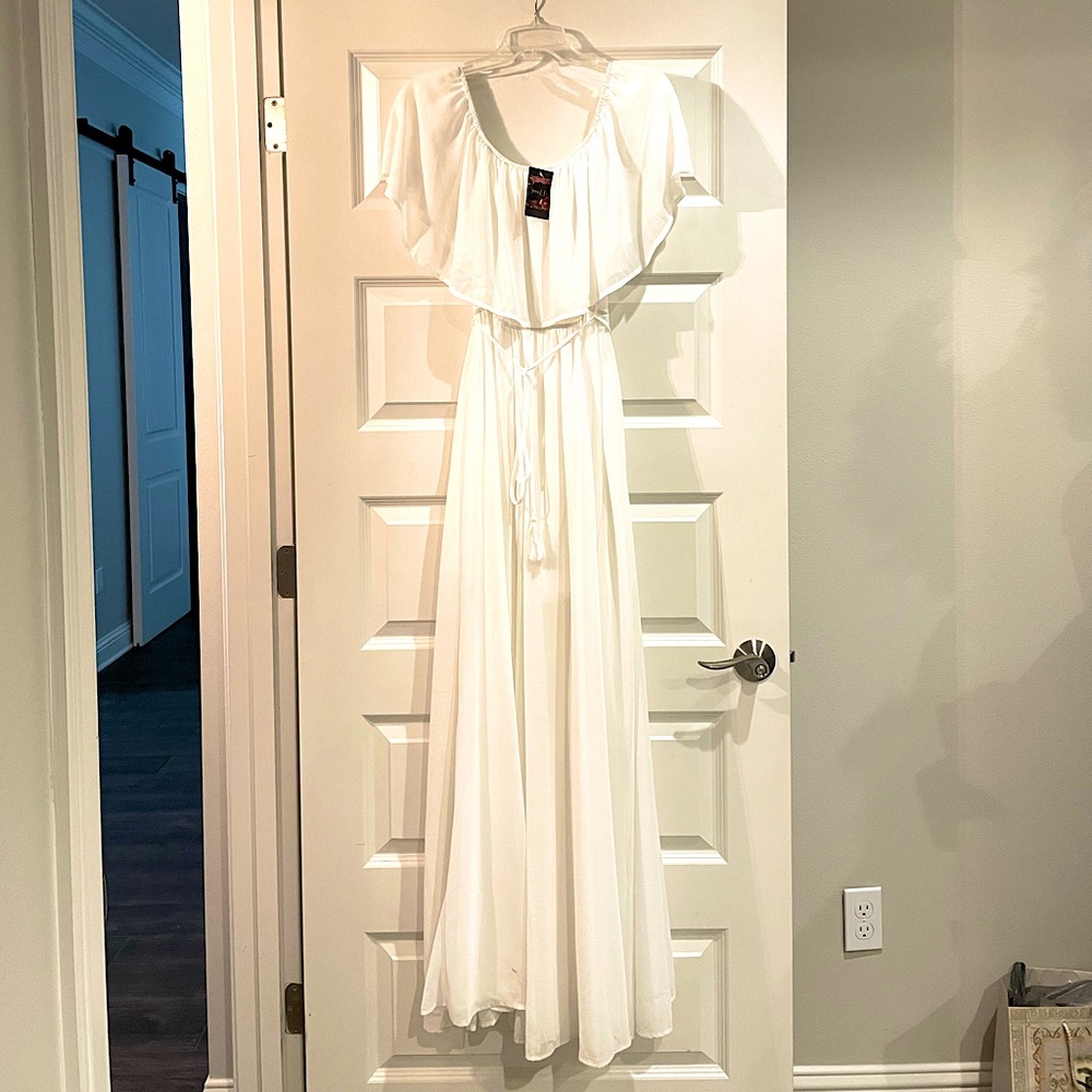 Sweet Lovely White Chiffon Maxi Dress - Off the shoulder